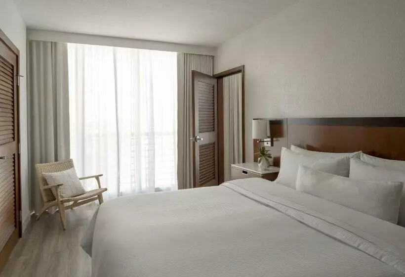キングサイズベッドのスイートルーム, The Westin Fort Lauderdale Beach Resort