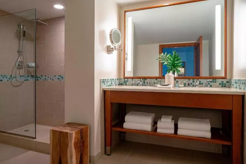 キングサイズベッドのスイートルーム, The Westin Fort Lauderdale Beach Resort