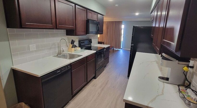 جناح مزوَّد بشرفة, Best Western Plus Ahtanum Inn