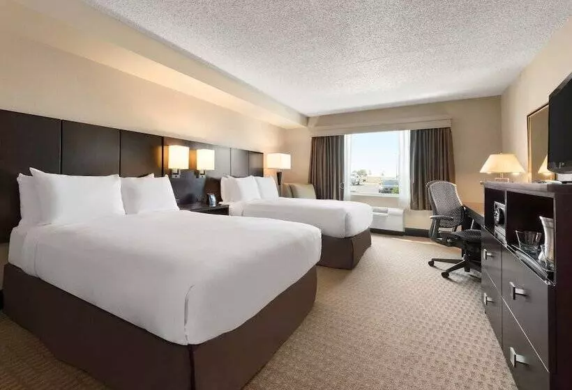 اتاق استاندارد با 2 تخت دوبل, Doubletree By Hilton Hotel Wichita Airport