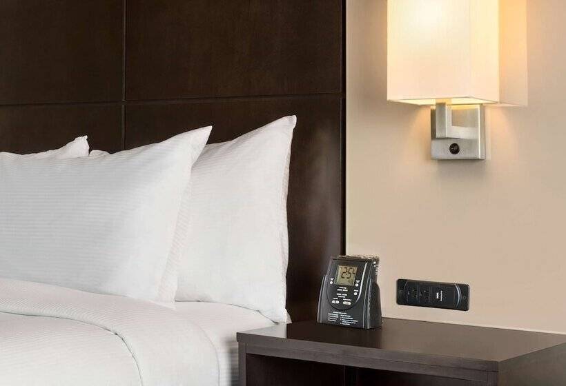 2ダブルベッドのスタンダードルーム, Doubletree By Hilton Hotel Wichita Airport