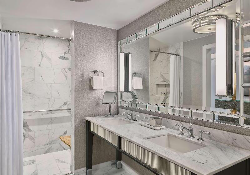 جناح, Grand Hyatt Vail