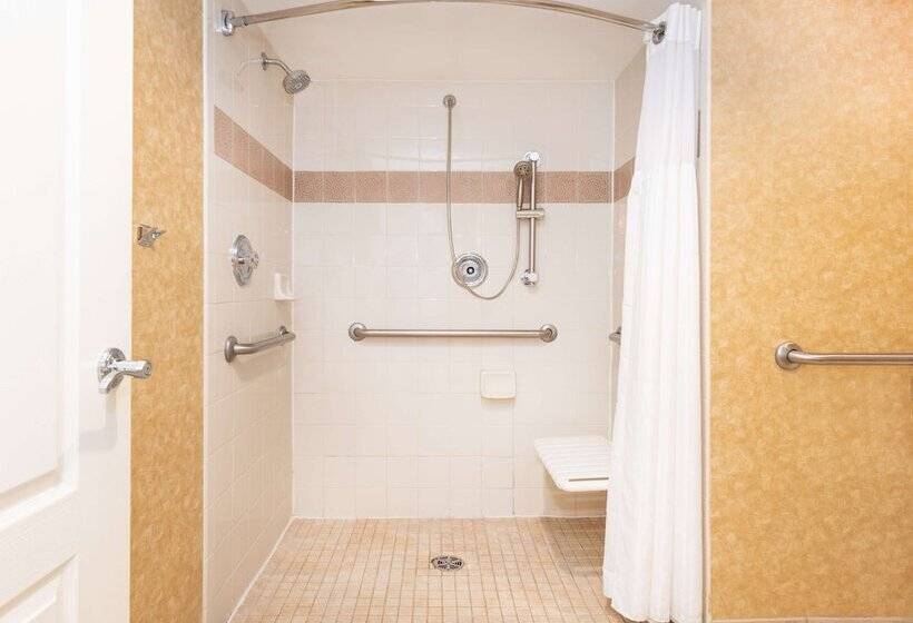 سوئیت برای معلولان, Hilton Phoenix Resort At The Peak