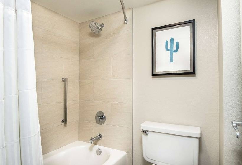 سوئیت برای معلولان, Hilton Phoenix Resort At The Peak