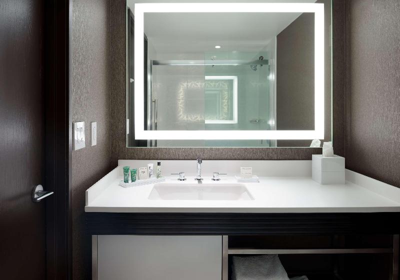 جناح سرير كينج, Hilton Woodland Hills / Los Angeles