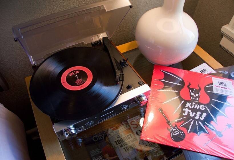 ダブルベッドスタンダードルーム, Max