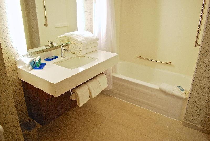 스탠다드 룸, Max