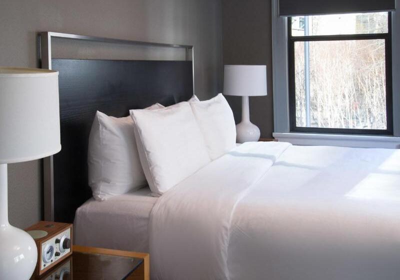 חדר סטנדרט עם מיטת קינג, Max