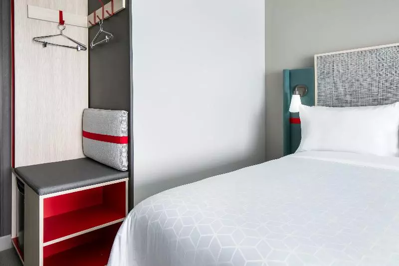 اتاق استاندارد, Menlo Park Inn