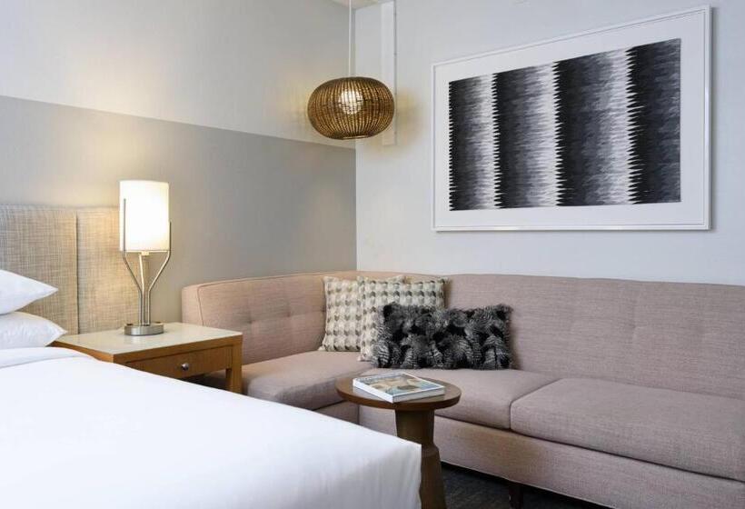 اتاق استاندارد با تخت بزرگ, Renaissance Palm Springs
