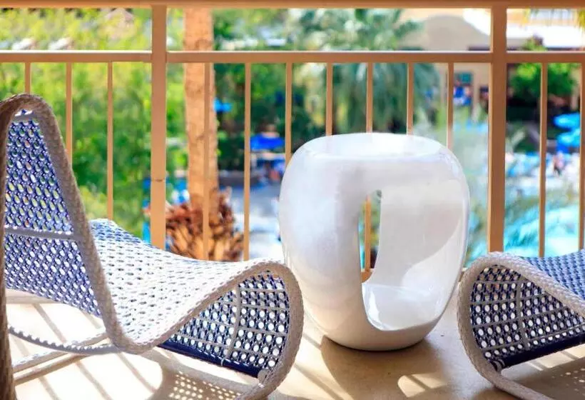 プールビュースタンダードルーム, Renaissance Palm Springs