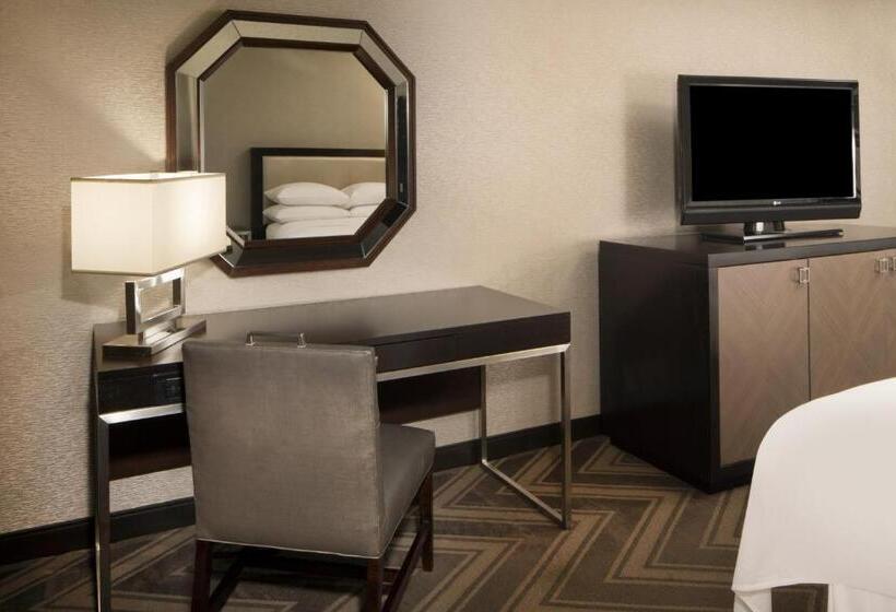 带大床的标准间, Sheraton Bucks County Langhorne