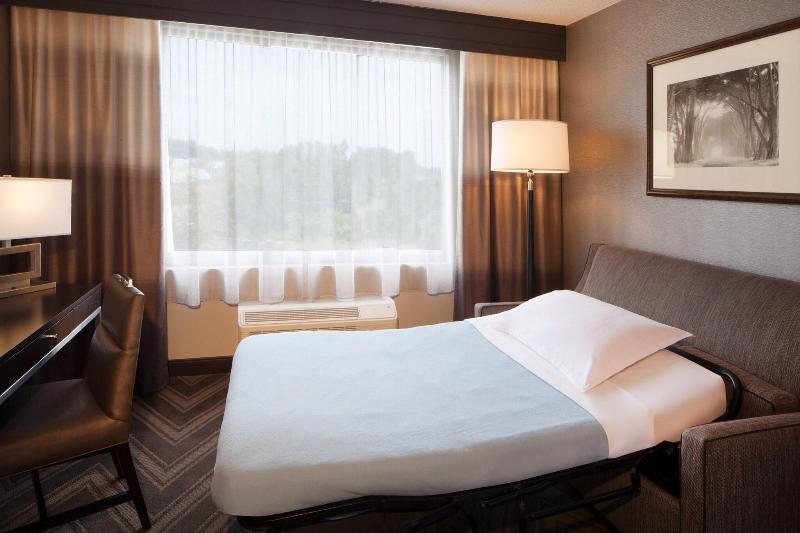 Стандартный Номер Кровать Кинг, Sheraton Bucks County Langhorne