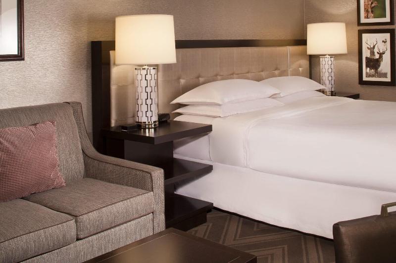 Стандартный Номер Кровать Кинг, Sheraton Bucks County Langhorne