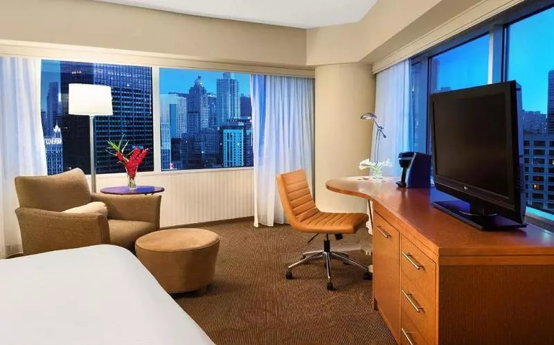 身障者適用キングサイズベッドルーム, Swissôtel Chicago