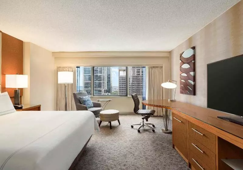 身障者適用キングサイズベッドルーム, Swissôtel Chicago