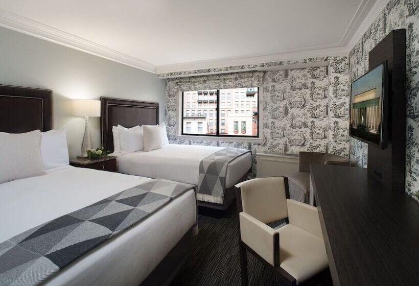 חדר סופריור, The Normandy