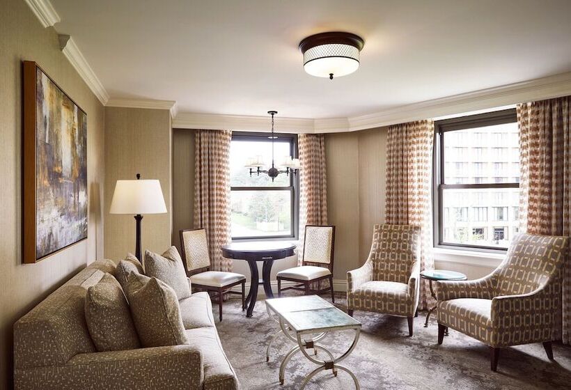 프리미엄 스위트, The Raphael Hotel, Autograph Collection