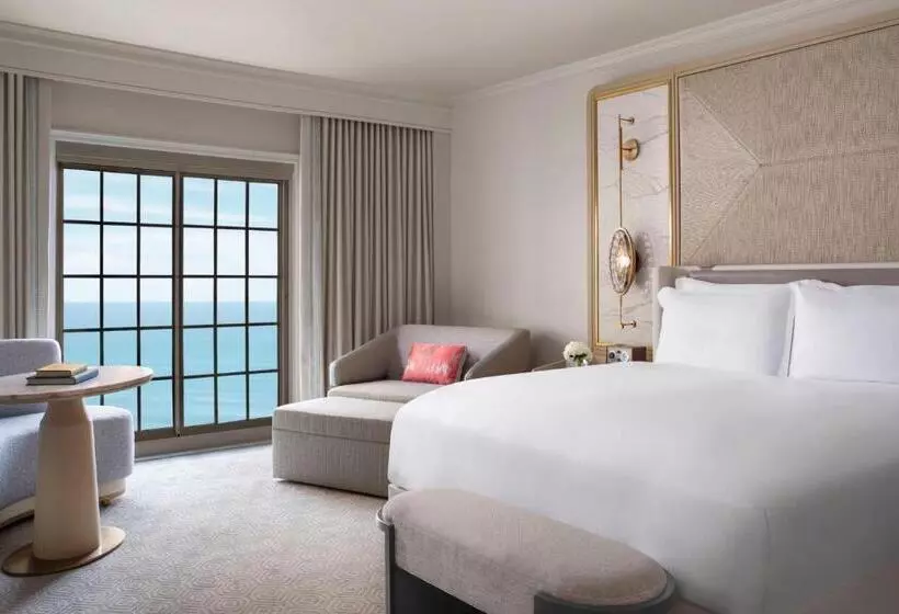キングサイズベッドのクラブルーム, The Ritzcarlton, Naples
