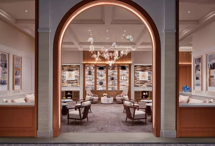 キングサイズベッドのクラブルーム, The Ritzcarlton, Naples
