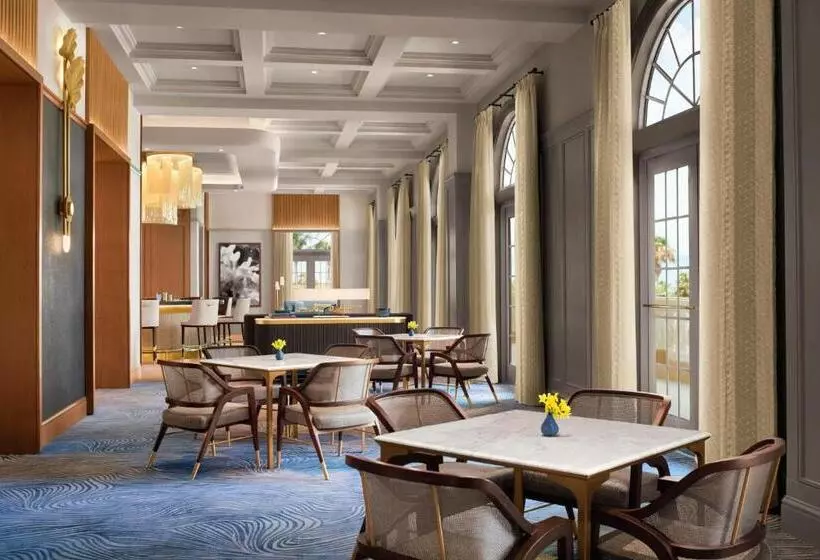 キングサイズベッドのクラブルーム, The Ritzcarlton, Naples
