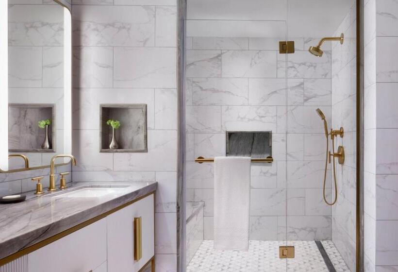 クイーンサイズベッドのスタンダードルーム, The Ritzcarlton, Naples