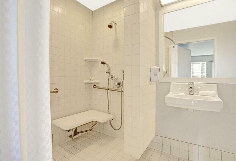 חדר סטנדרט מותאם לאדם עם מוגבלויות, Travelodge By Wyndham Mill Valley/sausalito