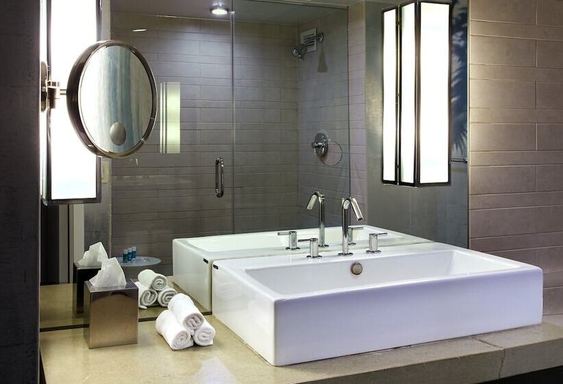 جناح, W Los Angeles – West Beverly Hills