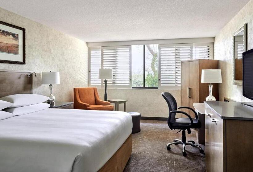 اتاق استاندارد با تخت بزرگ, Phoenix Marriott Resort Tempe At The Buttes