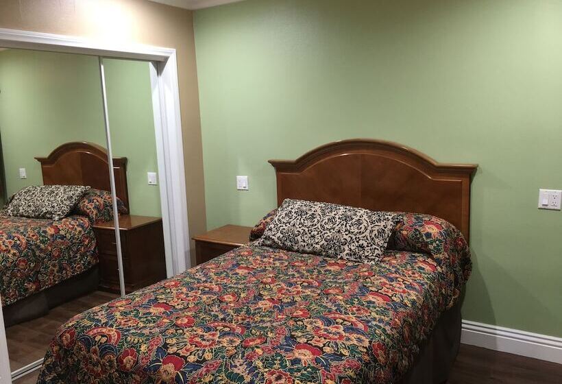 침실 2개 스위트, American Inn & Suites Lax