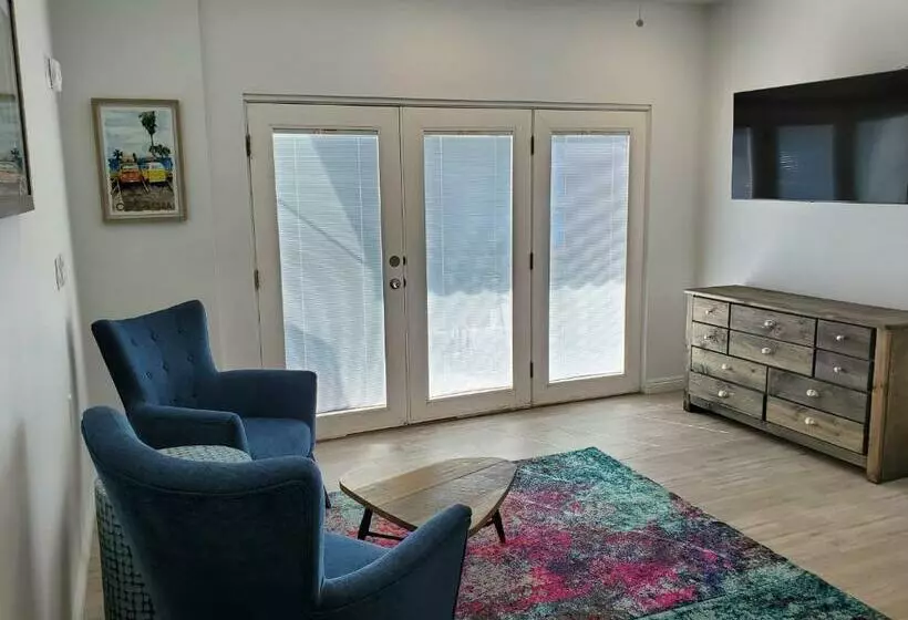 استودیوی استاندارد با چشم‌انداز دریا, Sea Horse Resort