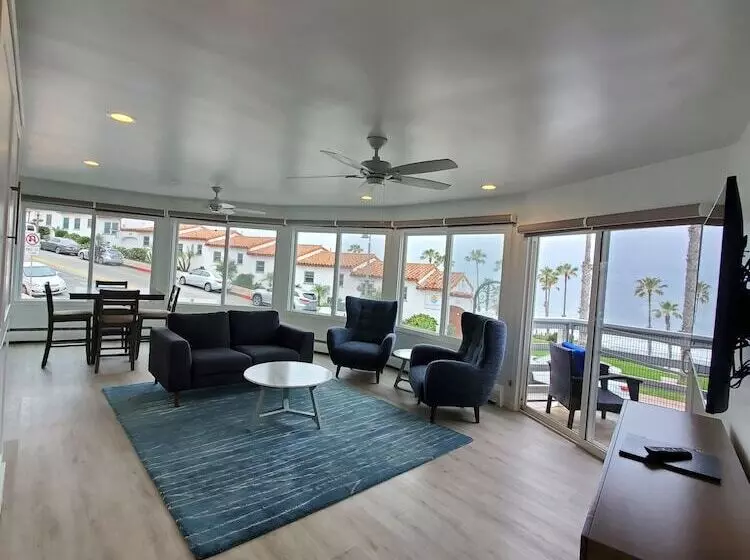 Deluxe Suite Sea View, Sea Horse Resort