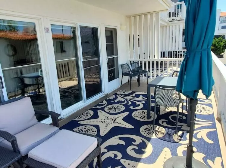 سوئیت 2 خوابه, Sea Horse Resort