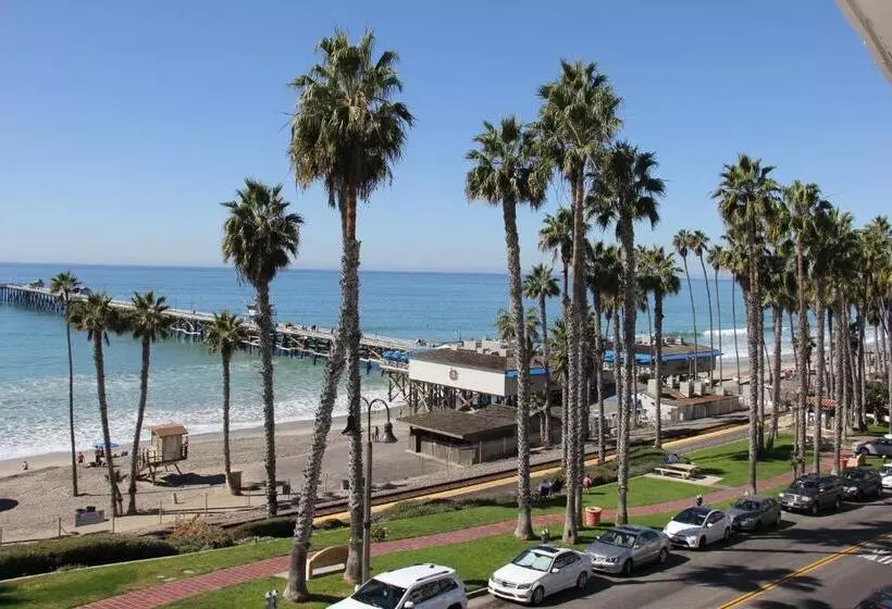 سوئیت دلوکس 2 خوابه, Sea Horse Resort