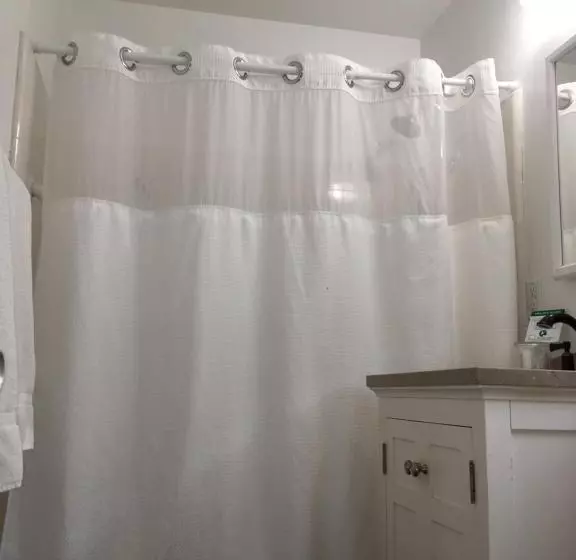 سوئیت با چشم‌انداز, Sea Horse Resort