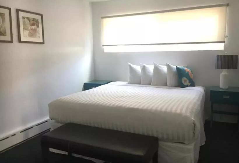 سوئیت با چشم‌انداز, Sea Horse Resort