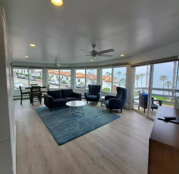 Deluxe Suite Sea View, Sea Horse Resort