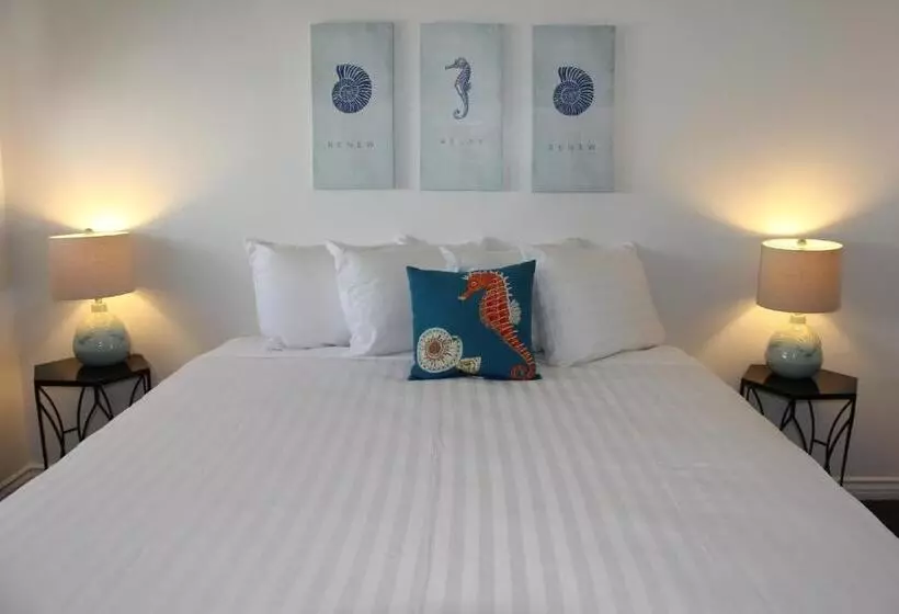 سوییت با چشم‌انداز جانبی دریا, Sea Horse Resort