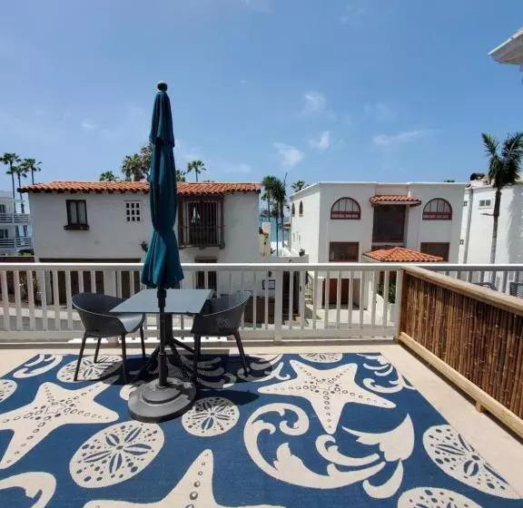 سوییت, Sea Horse Resort