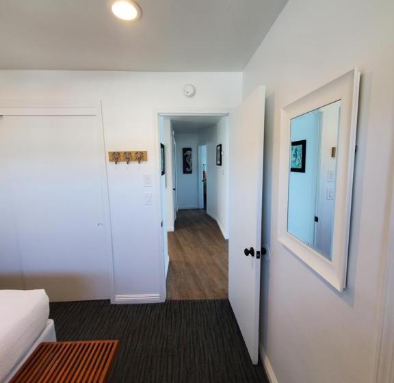 Люкс Deluxe 2 Спальни, Sea Horse Resort