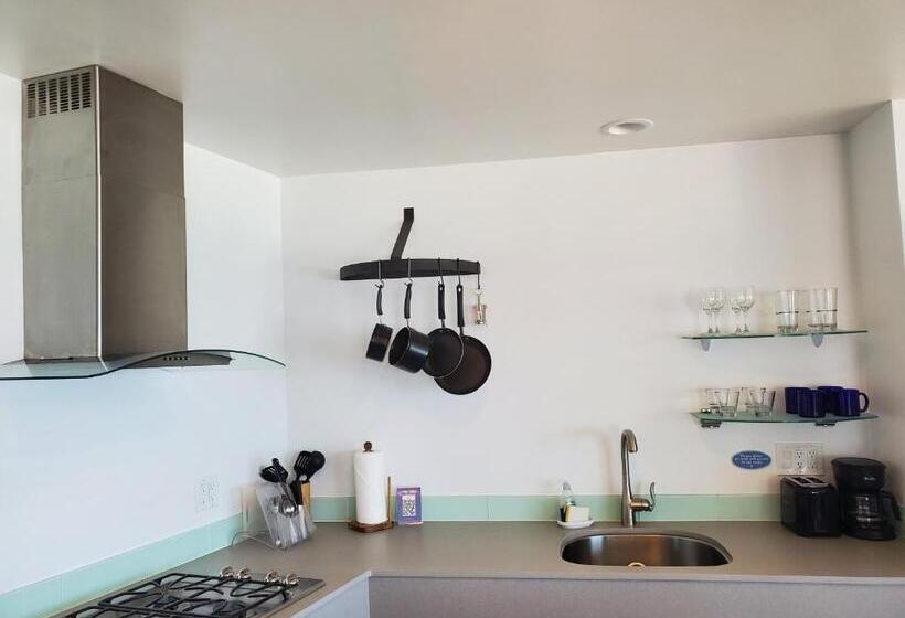 جناح ديلوكس غرفتين نوم, Sea Horse Resort