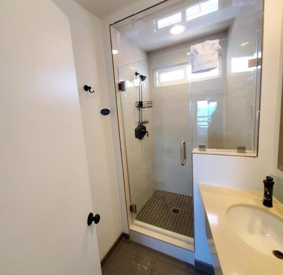 جناح ديلوكس غرفتين نوم, Sea Horse Resort