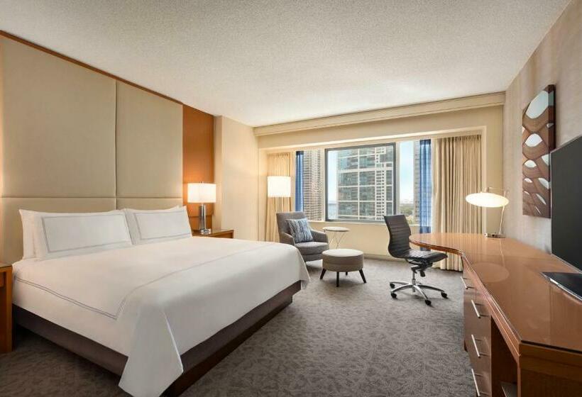 غرفة كلاسيكية سرير كينج, Swissôtel Chicago