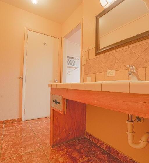 스탠다드 룸 퀸사이즈 침대, Vali-ho Motel