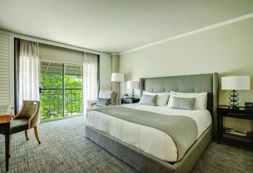 キングサイズベッドのスタンダードルーム, Woodmark Hotel & Still Spa