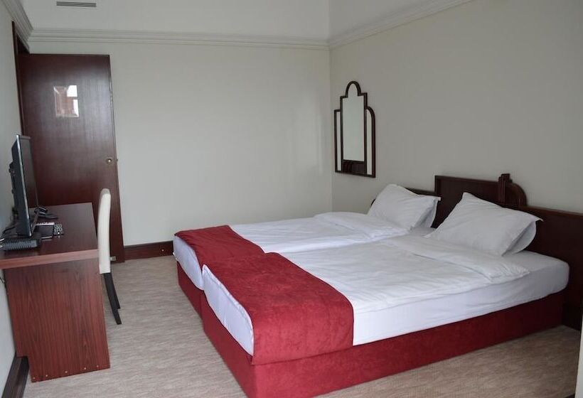 اتاق سوپریور با بالکن, Garni Hotel Jugoslavija