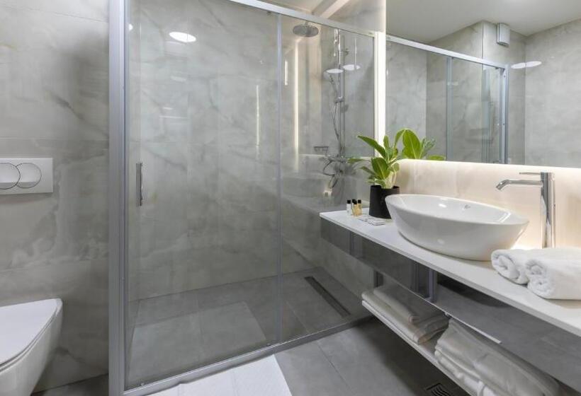 חדר דלוקס, Grand Hotel Zagreb