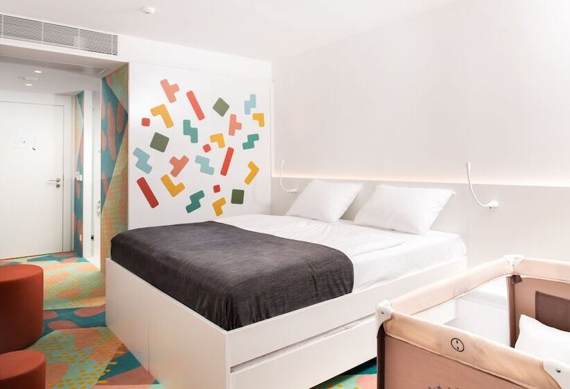 Семейный Номер Классика, Aminess Lišanj Family