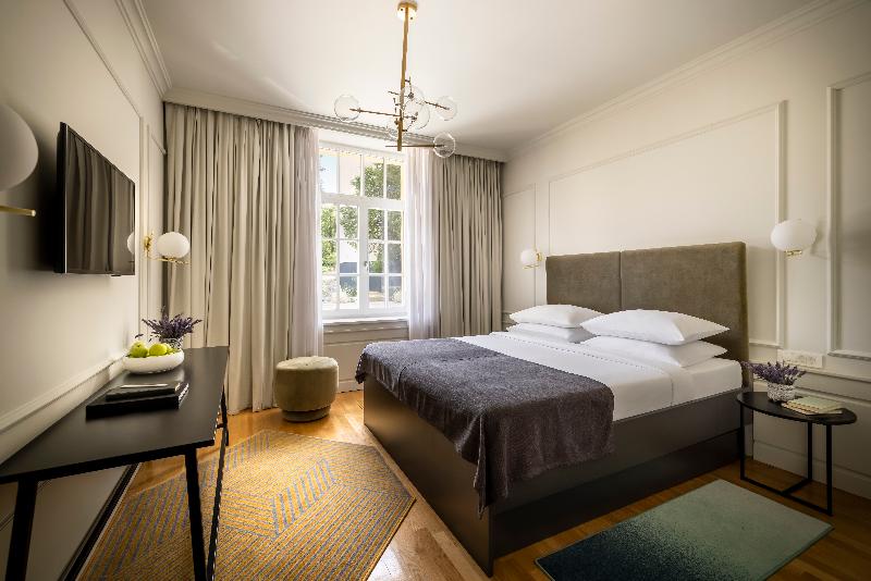 Номер Стандарт, Aminess Lišanj Family