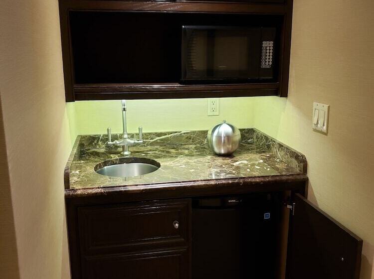 豪华房间, The Belvedere